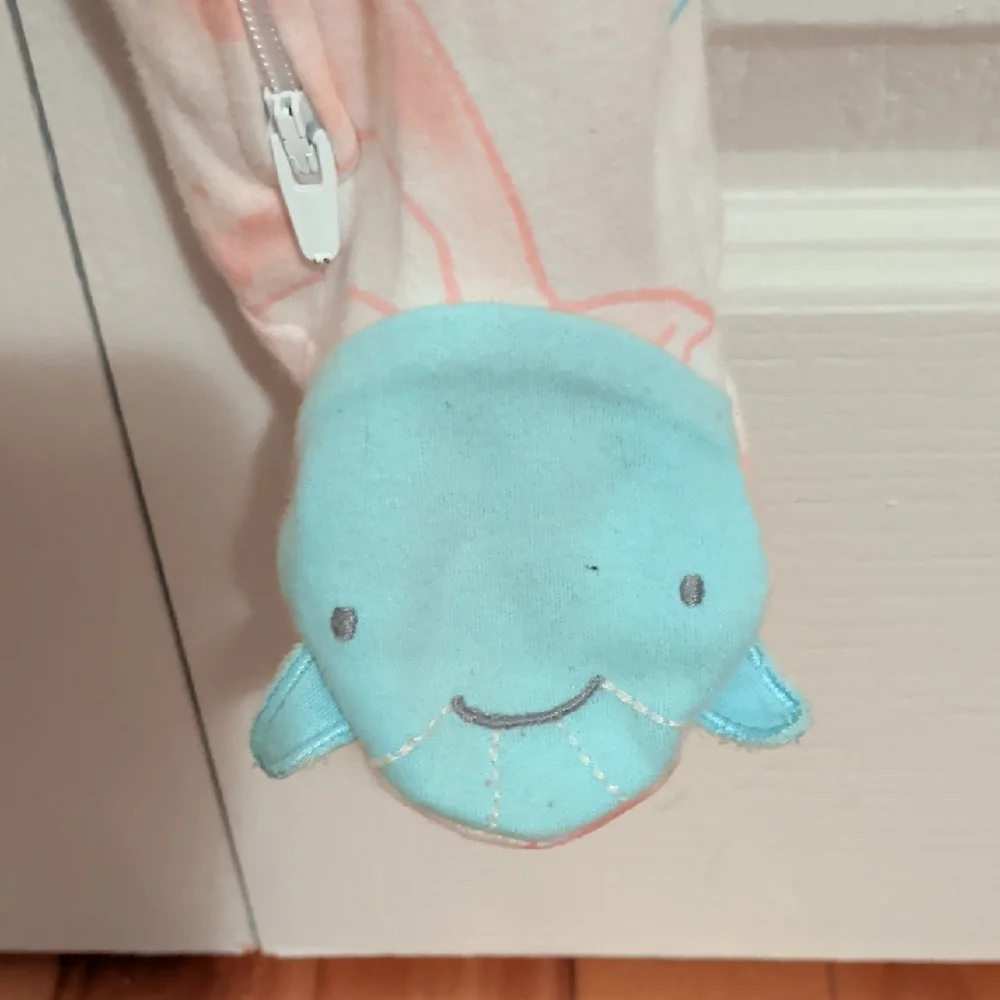 5/20$ 🐳 Carter's Pink, Aqua & Gray Sea Animal Footed One-Piece - Picture 4 of 4
